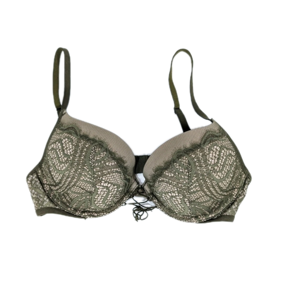 Victoria's Secret Very Sexy Push Up Bra 36B Women Underwire VS Lace